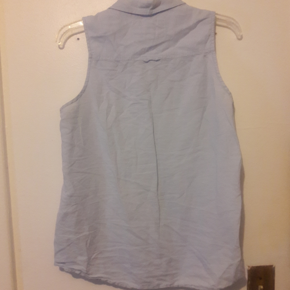 Express sleeveless shirts